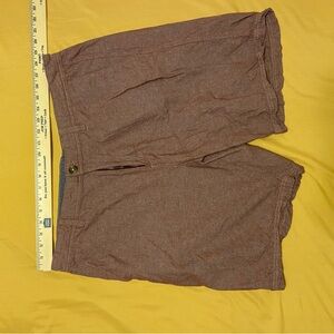 14th & Union Men's Tan Flat Front Shorts